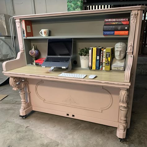 Piano Desk Repurposed, Old Piano Repurpose Ideas, Repurpose Piano, Piano Projects, Piano Makeover, Piano Upcycle, Piano Repurpose, Repurposed Piano, Piano Crafts