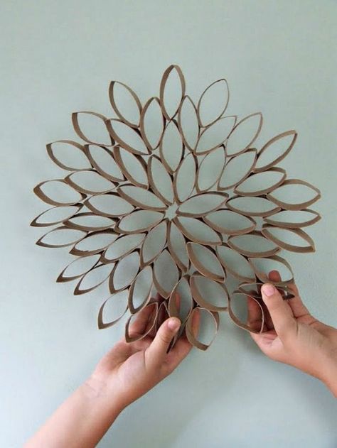 14 Brilliant Ways to Use Leftover Cardboard Tubes - WomansDay.com Toilet Paper Roll Art, Rolled Paper Art, Diy Projektit, Folding Origami, Toilet Paper Roll Crafts, Paper Roll Crafts, Paper Rolls, Quote Art, Paper Towel Rolls