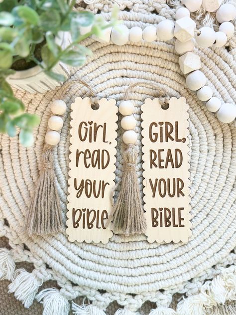 Thee bible book marks are a great way to keep your place when you are finished ready for the day. They come with the beaded tassels. Bible Decorations Ideas Diy, Bible Tassel Bookmark Diy, Bible Bookmarks Diy, Engraved Crafts, Christian Keychains, Girl Read Your Bible, Bible Verse Crafts, Bible Tassel, Agape Ideas