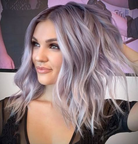 Lavender Tinted Hair, Silver Shag Hair, Silver Purple Hair Balayage, Lilac Blonde Hair, Light Lavender Hair, Cool Toned Hair, Cool Tone Hair Colors, Silver Lavender Hair, Hair Colors For Fall