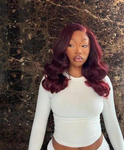 Short Burgundy Hair, Frontal Wig Hairstyles, Red Wig, Red Wigs, Burgundy Hair, Hair Laid, Hair Life, Hair Inspiration Color, Baddie Hairstyles