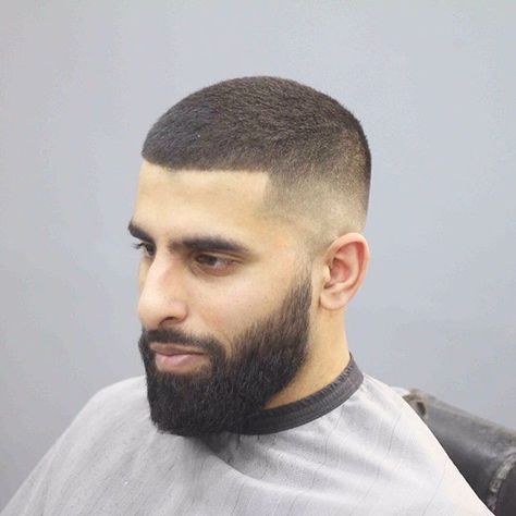 Buzz Haircut Men, Buzz Cut With Beard, Buzz Cut For Men, Very Short Hair Men, Crew Cut Haircut, Buzz Haircut, Men Fade Haircut Short, Short Fade Haircut, Buzz Cut Hairstyles