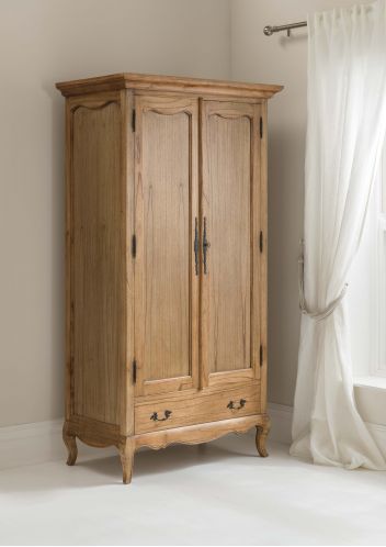 Discover stylish and space-efficient modern cupboard designs for small bedrooms. Elevate your space with innovative wardrobe interiors. Small Bedroom Wardrobe, French Style Bed, Wardrobe Interior Design, 2 Door Wardrobe, Wooden Wardrobe, Small Bedroom Designs, Wardrobe Furniture, Bedroom Furnishings, Relaxing Bedroom