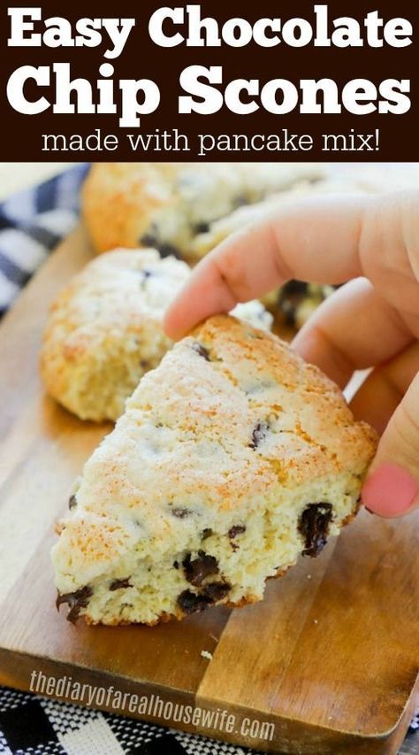 Pancake Mix Muffins, Pancake Mix Recipe, Chocolate Chip Scones, How To Make Scones, Pancake Mix Recipes, Scones Recipe Easy, Scones Easy, Simple Dessert, Chocolate Chip Pancakes