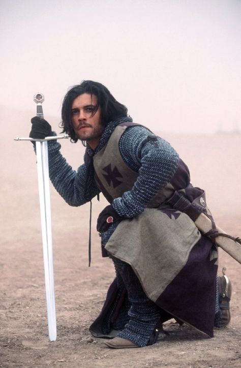 Kingdom of Heaven (2005) - Balian de Ibelin - played by Orlando Bloom Heaven Movie, Crusader Knight, Liam Neeson, Kingdom Of Heaven, Orlando Bloom, Medieval Knight, Medieval Clothing, Fantasy Male, Pc Game