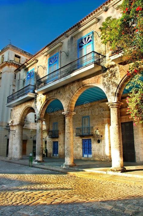 Arches Architecture, Cuba Wedding, Cuban Architecture, Havanna Cuba, Cuba Pictures, Continents And Countries, Cuba Havana, Bali House, British Architecture