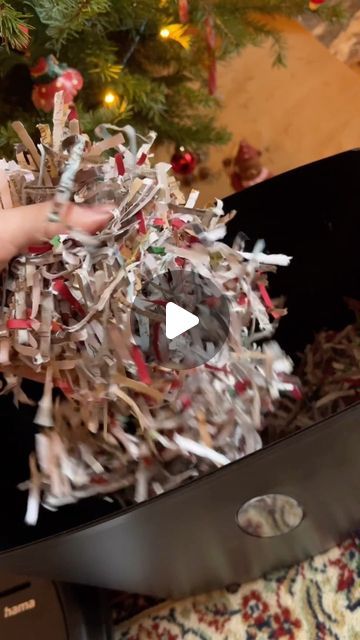 How To Make Crinkle Paper Shred, Shredded Paper Crafts, Crushed Paper, Paper Shredder, New Paper, Paper Christmas Tree, Shredded Paper, Diy Basket, Paper Making