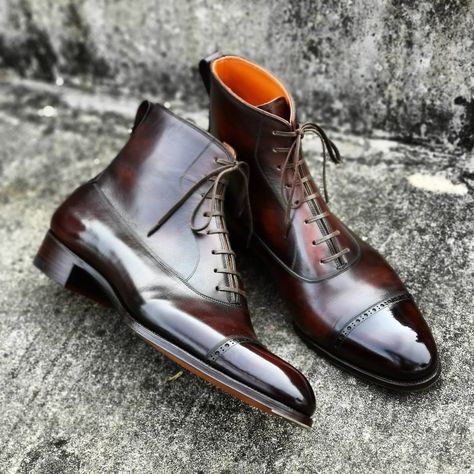 47 Likes, 1 Comments - @thunder_march on Instagram: “Definitely my favourite style of boot, unlikely to be usurped. The balmoral boot. @gordon_jimjun…” Mens Boots Fashion Modern Gentleman, Pointed Ankle Boots, Man Shoes, Ankle Shoes, Pinstripe Suit, Dress Handmade, White Shoes Women, Beige Shoes, Mens Dress