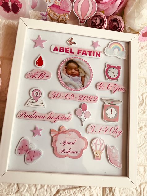 Baby Frame Ideas, Baby Photo Frame Ideas, Pop Up Frame, Scrapbook Frame, Wedding Frame Gift, Diy Floral Decor, Baby Photo Frames, Wedding Card Frames, Handmade Photo Frames