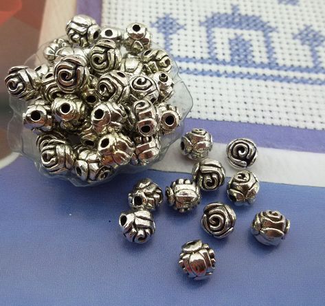 rose bud metal beads,antiqued silver colour small metal flower beads,rose flower metal spacer bead,silver tone metal flower bead,metal bead Metal Bead, Rose Bud, Metal Flower, Flower Beads, Silver Colour, Antique Metal, Metal Flowers, Tube Beads, Rose Print