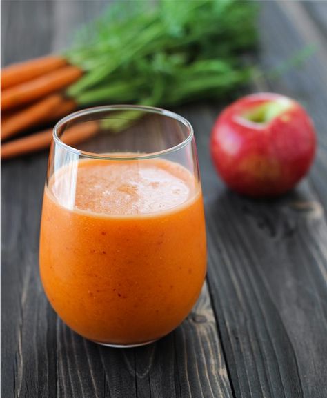 Detox Smoothies, Detox Diets, Detox Smoothie Recipes, Ginger Smoothie, Vitamix Recipes, Smoothies Recipes, Carrot And Ginger, Thermomix Recipes, Delicious Vegetarian