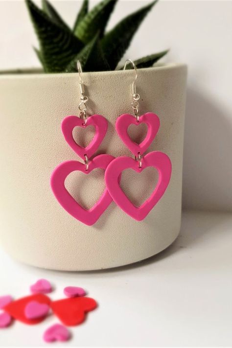 Diy Earrings Polymer Clay, Handmade Clay Jewelry, Valentines Earrings, Polymer Earrings, Polymer Clay Jewelry Diy, Clay Jewellery, Clay Jewelry Diy, Earrings Inspiration, Creation Couture