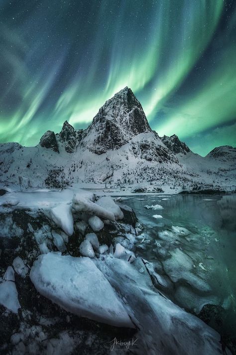 Lofoten Islands Norway, Northern Lights Photography, Sunset Landscape Photography, Northern Lights Norway, American Landscape, Northern Lights (aurora Borealis), Aurora Borealis Northern Lights, See The Northern Lights, The Aurora