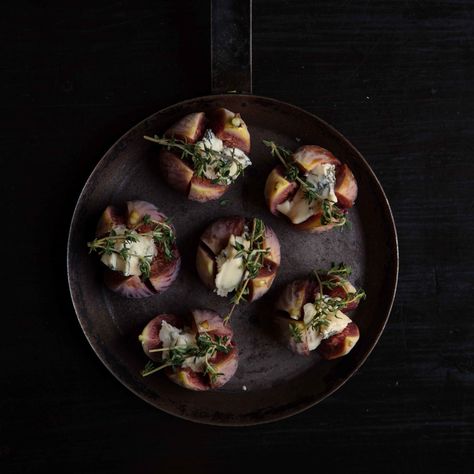 Baked figs with blue cheese & parma ham | Recipes | JAN Figs With Blue Cheese, Baked Figs, Picnic Planning, Parma Ham, The In Between, Dried Figs, Ham Recipes, Wine And Dine, Summer Fruit