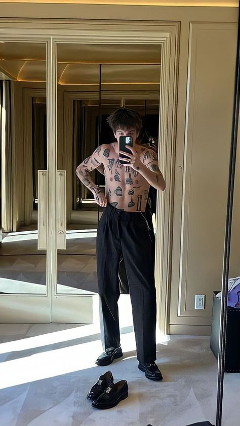 Role Model Tucker Style, Rolemodel Tucker Outfits, Role Model Outfit, Role Model Tucker Outfits, Role Model Tattoo, Tattoo Transformation, Tucker Pillsbury, Jesse Rutherford, Model Outfit