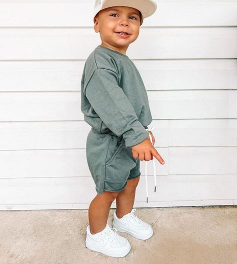 Spring Baby Boy Outfits, Luca Outfits, One Year Old Boy Outfits, Little Boy Outfits Aesthetic, Easter Boy Outfits, Toddler Spring Outfits Boys, Toddler Boy Style Summer, Toddler Boy Spring Outfits, Toddler Boy Spring Outfits For Pictures