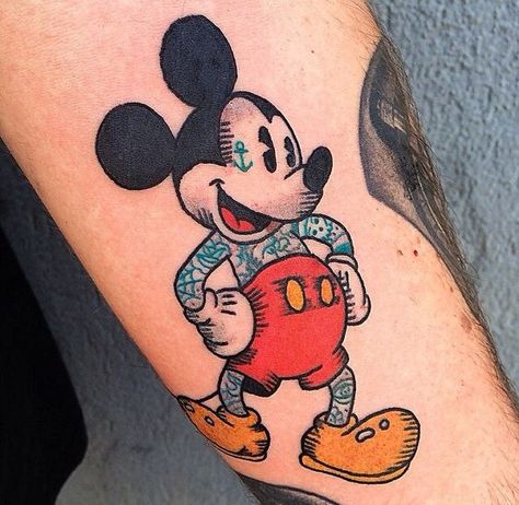 Mickey Tattoo. Mickey Tattoo, Mouse Tattoo, Mickey Mouse Tattoo, Tatuagem Masculina Pequena, Mouse Tattoos, Cartoon Character Tattoos, Old School Tattoo Designs, American Tattoos, Steamboat Willie