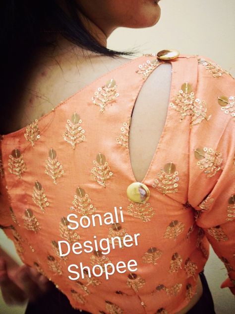 Blouse Back Hole Design, Key Hole Blouse Design, Plain Blouse Designs Latest Back Side, Back Hole Blouse Designs, Normal Blouse, Plain Blouse Designs, Blouse Tutorial, Pattern Blouses, Rural Photography