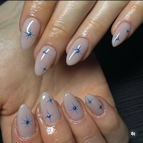 Gem Stone Nails, Design Nails 2023, Nail Paints, Idea Nail, Minimal Nails, Nails 2023, Gem Nails, Star Nails, Nails Desing