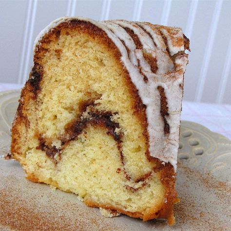 Cinnamon Swirl Bundt Coffee Cake Bundt Coffee Cake, Coffee Cake Bundt, Cinnamon Swirl Cake, Cinnamon Coffee Cake, Sour Cream Coffee Cake, Swirl Cake, Coffee Cake Recipe, Cinnamon Coffee, Coffee Cake Recipes