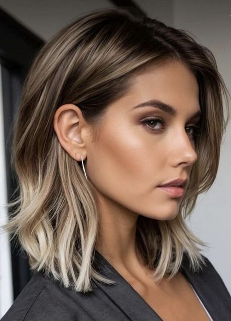 Short Hair Balayage, Hair Affair, Brown Blonde Hair, Hair Color And Cut, Shoulder Length Hair, Blonde Balayage, Great Hair, Gorgeous Hair, Balayage Hair