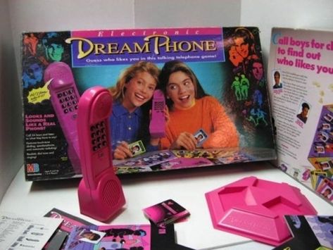 The toys and games of Generation Dream Phone gave us communication devices with a line to...no one. 90s Slumber Party, Dream Phone, 90s Memories, Strange History, 90s Girl, 90s Toys, Nostalgic Toys, Viking History, 80s Toys