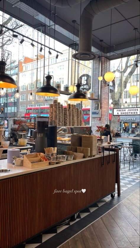 Nyc Cafe Aesthetic, Bagels Nyc, New York Bagels, University Vibes, Nyc Coffee Shop, Bakery New York, Opening A Cafe, Nyc Coffee, Bookstore Cafe