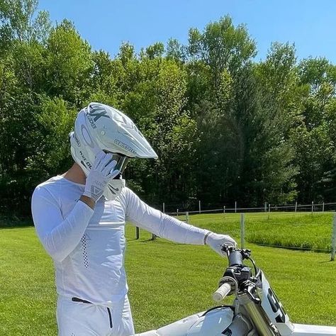 Motocross on Instagram: "Full White 🔥⚪ 👤 @nicktomasunas" White Dirt Bike, Dirt Bike Helmets, Bike Helmets, Bike Helmet, May 22, Dirt Bike, Motocross, Bike, On Instagram