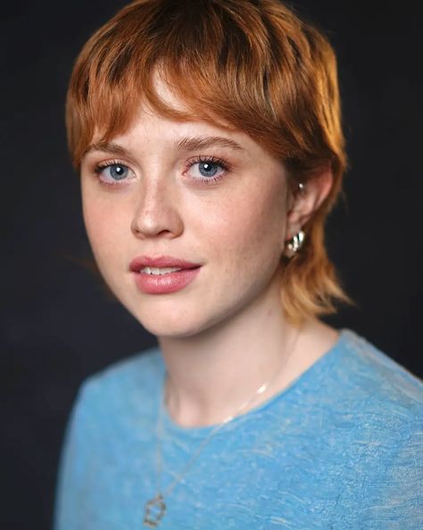 Essie Randles also known as Esther Randles is an Australian actress known for her roles in Apples Never Fall (2024), Speedway (2023), and Life Goals Season 3 (2020). Apples Never Fall, Fall 2024, Life Goals, Season 3, Essie, Apples, Tv Shows, Actresses, Education