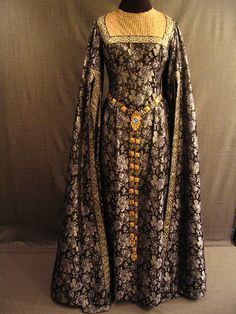 museum 1300's Fashion | Gown Medieval, grey blue floral Medieval Knitting, 1300s Fashion, Gaun Abad Pertengahan, Medieval Gown, Medieval Costume, Fashion Gowns, Fantasy Gowns, Medieval Clothing, Medieval Dress