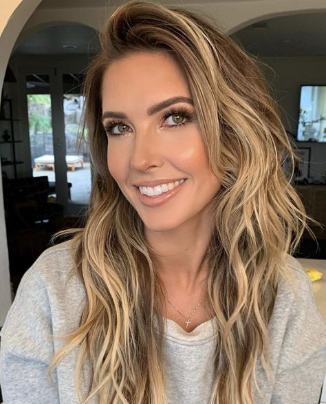 Audrina Patridge @TheHills #TheHills #makeover by #EmmaWillisMakeup #BrianaCisneros @AudrinaPatridge #AudrinaPatridge – Daniel+Lauren Audrina Patridge Hair, Beachy Blonde Hair, Audrina Patridge, Blonde Hair Looks, Work Hairstyles, Long Hair With Bangs, Brown Blonde Hair, Dream Girl, Hair Envy