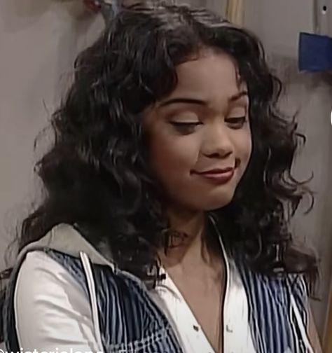 Ashley Banks Pfp, Ashley Banks Hairstyles, Ashley Banks Hair, Ashley Banks Aesthetic, Reagan Gomez 90s, 80s Hairstyles Black Women, 80s Black Women, 90s Hairstyles For Black Women, Ashley Banks Outfits