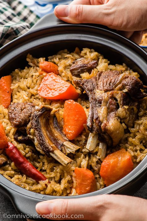 Lamb Pilaf - a western Chinese treasure | omnivoerscookbook.com Uyghur Recipes, Xinjiang Food, Uyghur Food, Lamb Pilaf, Baked Samosa, Pilaf Recipes, Sichuan Peppercorn, Lamb Ribs, Lamb Dishes