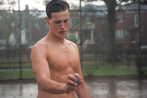 Beach Rats Movie, Liam Stewart, Beach Rats, Harris Dickinson, George Mackay, Handsome Male Models, Professional Men, Casual Stylish, Watch Live