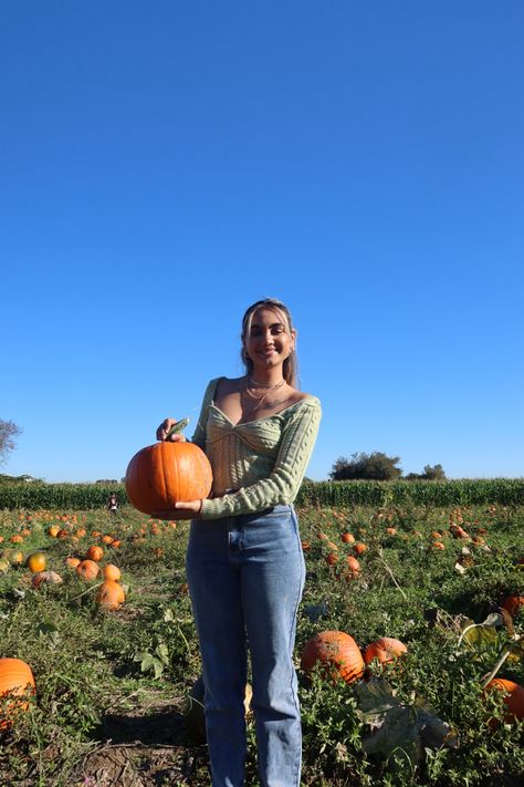 cute simple fall outfit for the pumpkin patch Simple Pumpkin Patch Outfit, Pumpkin Patch Date, Patch Outfit, Pumpkin Patch Outfit, Simple Fall Outfits, Fall Outfit, Pumpkin Patch, Fall Outfits, Quick Saves