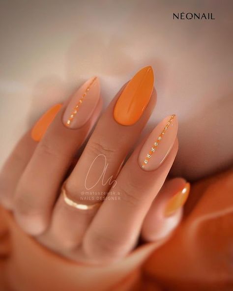 Nails 💗 Nail art 💗 Manicure on Instagram: "Orange 🍊🧡1-9❓By @matuszewsk.a   #orangenails #frenchnails #summernails #brightnails" Orange Nails, Classy Nails, Fancy Nails, Chic Nails, Dope Nails, Short Acrylic Nails, Cute Acrylic Nails, Perfect Nails, Acrylic Nail Designs