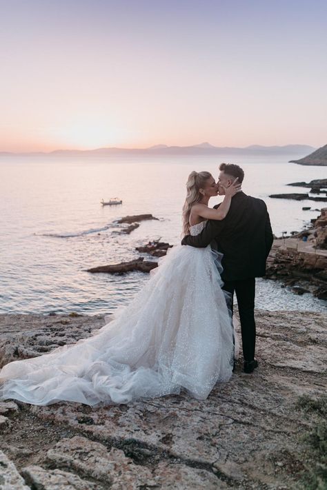 @marybraun 🤍 dress by @fanxia_design (📸 @wilken.weddings) Mary Braun, Second Hand, Weddings, White, Design