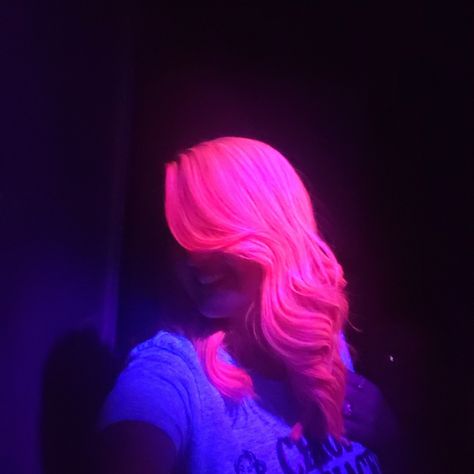 Pink hair, colored hair, hair color, hot pink, glow in the dark, uv light Neon Pink Hair Aesthetic, Glow In The Dark Hair Color, Uv Hair Dye, Pink Hair Neon, Glow In The Dark Hair Dye, Cyberpunk Gang, White Hair Dye, Pretty Haircut, Uv Hair