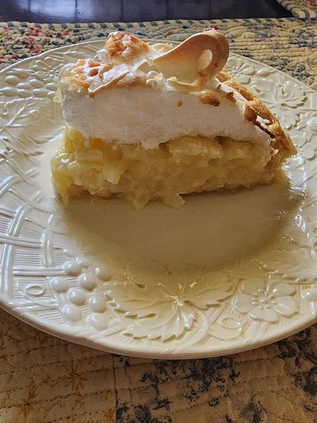 Old-Fashioned Coconut Cream Pie Recipe - old fashioned recipes Homemade Coconut Cake Recipe, Old Fashioned Coconut Cream Pie, Coconut Pie Recipe, Deep Dish Pie, Easy Homemade Biscuits, Coconut Cream Pie Recipes, Coconut Cake Recipe, Christmas Recipes Appetizers, Coconut Pie