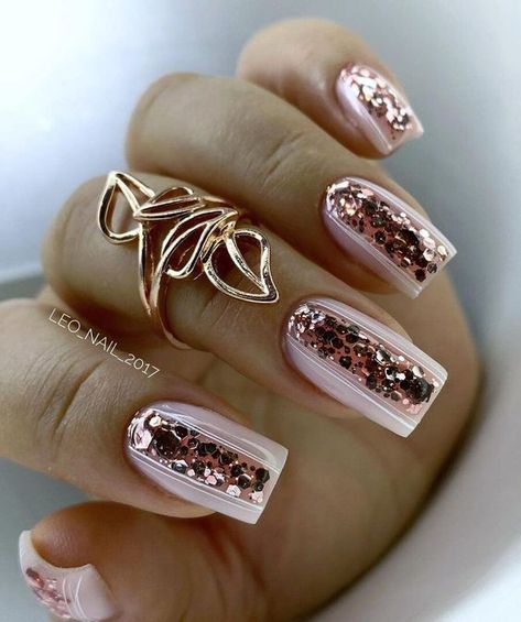 Copper Nails Designs, Nails Arts, Arts Ideas, Nice Nails, Rose Gold Nails, Nails 2020, Nail Polish Designs, Glitter Nail Art, Classy Nails