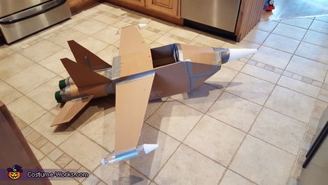 Diy Cardboard Airplane Costume, Airplane Parade Float Ideas, Cardboard Jet Plane, Cardboard Airplane Diy, Plane Costume, Cardboard Plane, Airplane Costume, Coraline Halloween Costume, Cardboard Airplane