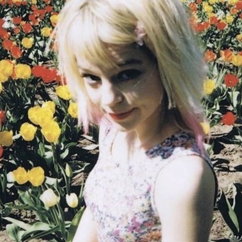 Mars Argo, Mars, A Girl, Blonde, Yellow, Flowers, Hair