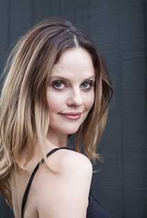 Sarah Ramos as  Creek Lovell Sarah Ramos, Midnight Texas, Future Girlfriend, Human Bean, Young Actors, Girl Next Door, Celebrity Crush, Cute Hairstyles, Celebrity Style