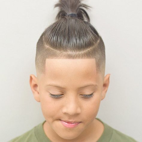 Line Up Undercut With Long Hair On Top Hairstyles For Teenage Guys, Pretty Ponytails, Low Ponytail Hairstyles, Boy Haircuts Long, Toddler Boy Haircuts, Mens Hairstyles Medium, Mens Hairstyles Thick Hair, Long Hair On Top, Kids Hair Cuts