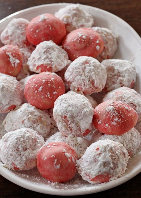 Cherry Snowball Cookies Cherry Snowball Cookies, Snowball Christmas Cookies, Snowball Cookie, Cherry Cookies Recipes, Cherry Food, Magical Food, Ball Cookies, Snowball Cookie Recipe, Cookie Board