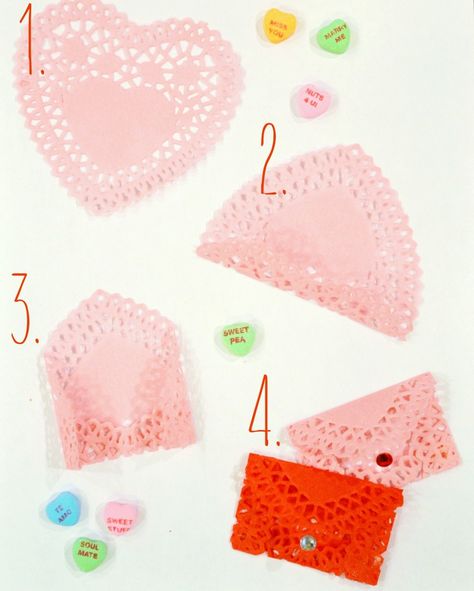 Heart Doily, Crafts Valentines, Valentines Day Cards Diy, Valentines Envelopes, Doilies Crafts, Diy Valentine's Day Decorations, Valentine Crafts For Kids, Diy Envelope, Valentine Projects