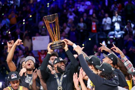 The first NBA in-season tournament champions are the Los Angeles Lakers, who cruise past the Indiana Pacers in the final in Las Vegas. Chef Bobby Flay, Mvp Trophy, Las Vegas Photos, Boxing Champions, Nba Championships, Anthony Davis, Nba Season, Indiana Pacers, Shaquille O'neal