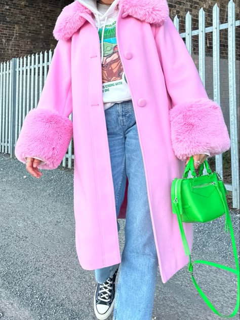 Colorful Fur Coat Outfit, Chic Pink Fur Coat For Spring, Pink Fur Coat For Fall Cold Weather, Pink Fur Coat Outfit, Outfits For Japan, Trendy Pink Faux Fur Coat, Chic Pink Faux Fur Coat, Pink Faux Fur Coat With Hood, Pink Faux Fur Coat