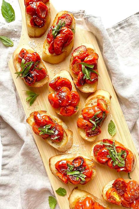 Recipe for Roasted Cherry Tomato Bruschetta Cherry Tomato Appetizer Recipes, Roasted Cherry Tomato Bruschetta, Roasted Tomato Bruschetta, Tomato Appetizer Recipes, Cherry Tomato Bruschetta, Cherry Tomato Appetizers, Tomato Appetizer, Cherry Tomato Pasta Sauce, Tailgate Treats