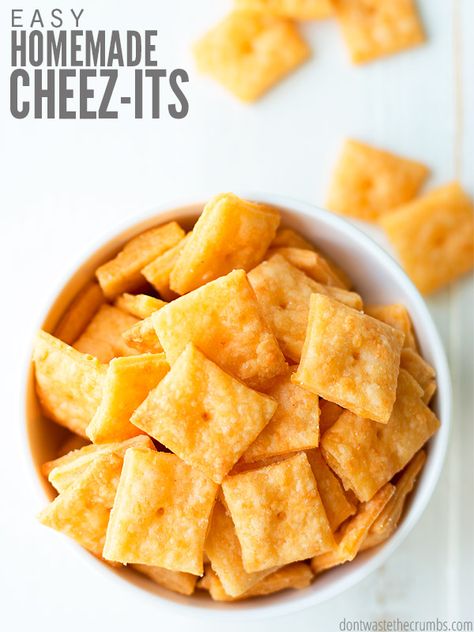 Gluten Free Cheez Its, Cheez It Recipe, Cheez Its, Cheese Cracker Recipe, Homemade Cheez Its, Homemade Cheese Crackers, Pasta Bread, Cake Pizza, Sandwich Lunch